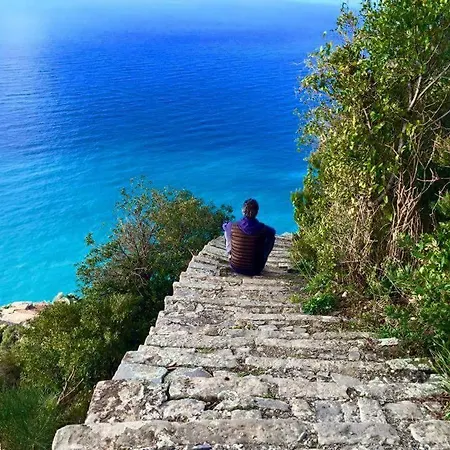 Giovanni 3* Manarola