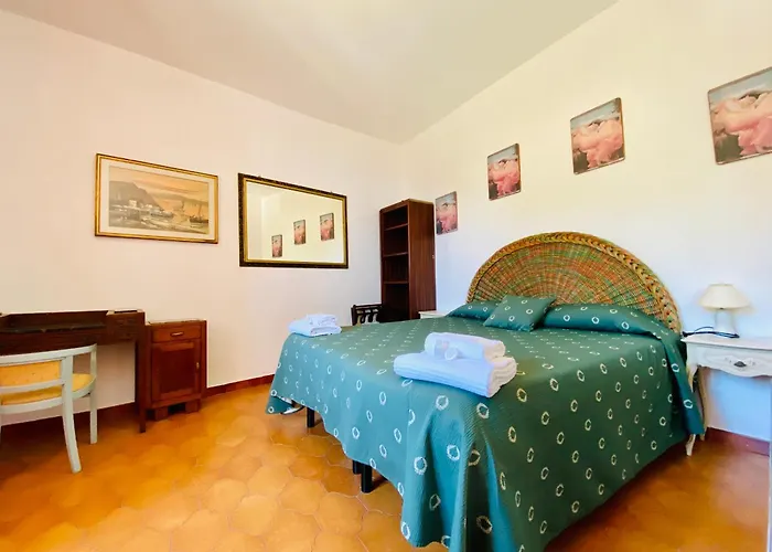 Giovanni 3* Manarola