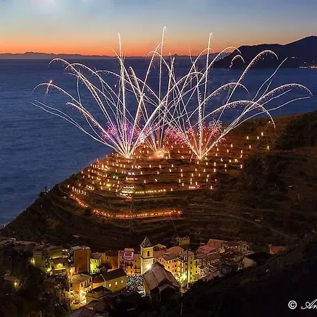 Ines 2* Manarola